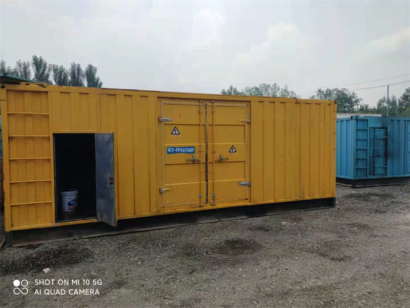 集美200KW柴油发电机组需要配备什么型号的电缆线？